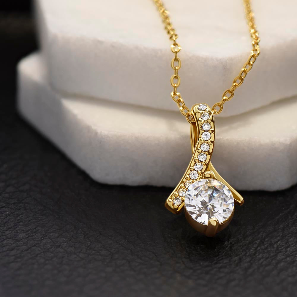 Alluring Beauty Gold Necklace