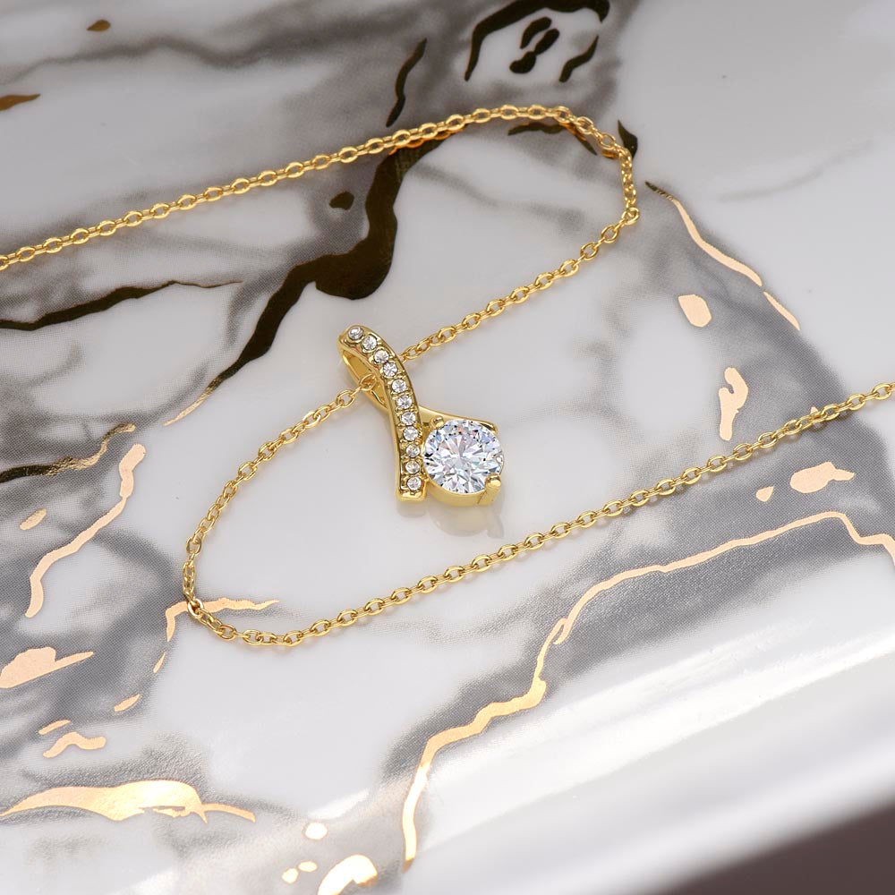 Alluring Beauty Gold Necklace